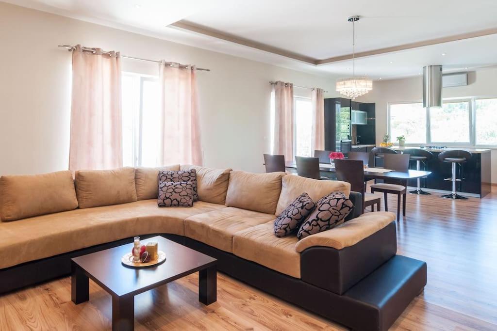 Villa Kora - Luxury Holiday Apartments Lumbarda Bagian luar foto