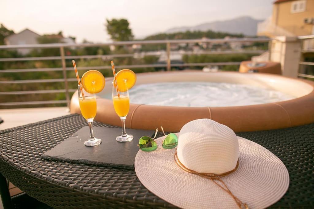 Villa Kora - Luxury Holiday Apartments Lumbarda Bagian luar foto