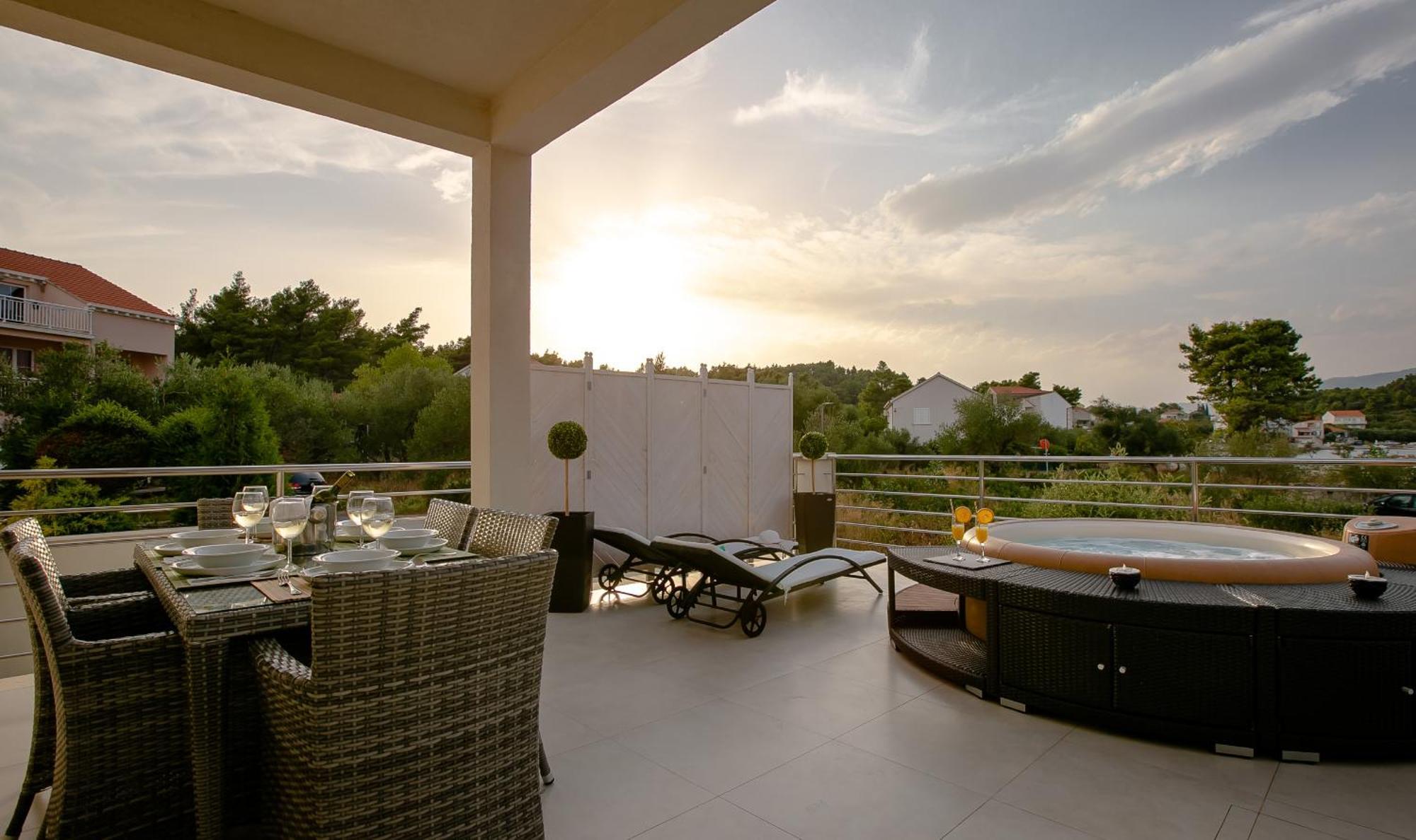 Villa Kora - Luxury Holiday Apartments Lumbarda Bagian luar foto